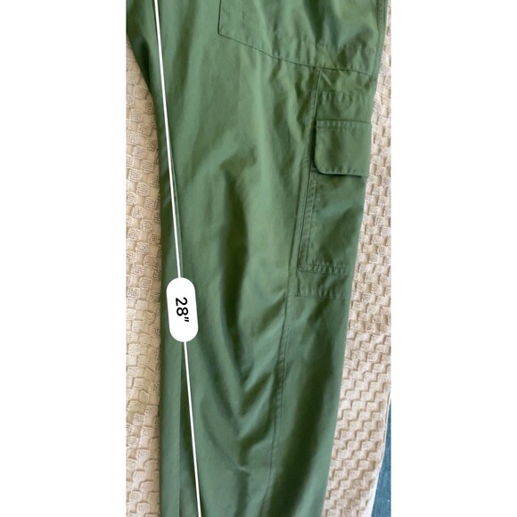 Athleta Women's  Chelsea Cargo Pant Elastic Waist Pockets Military Green SZ S - Picture 9 of 10